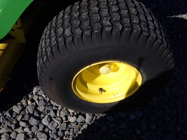 john-deere-d105-image-11