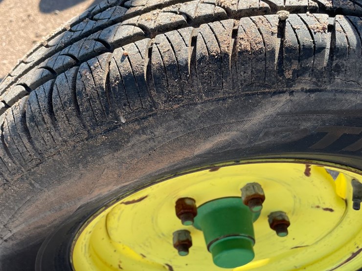 john-deere-702-image-13