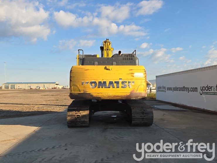 2015-komatsu-pc210-lc-11-image-4