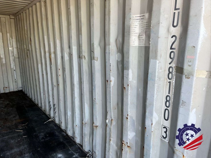 2011-20’-shipping-container-image-15