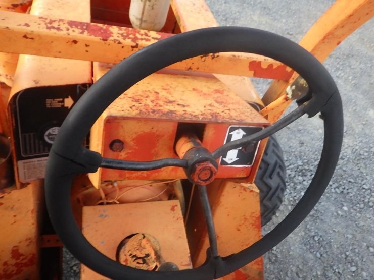 ditch-witch-r30-image-32