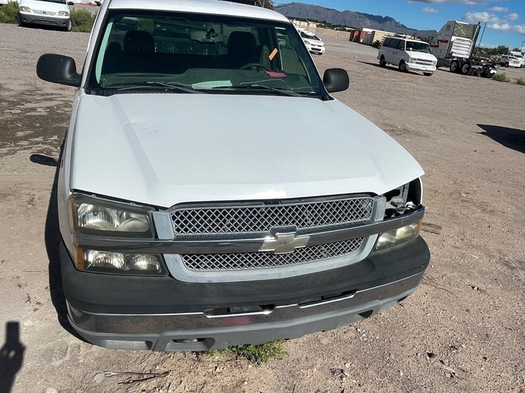 2005-chevrolet-silverado-1500-image-3