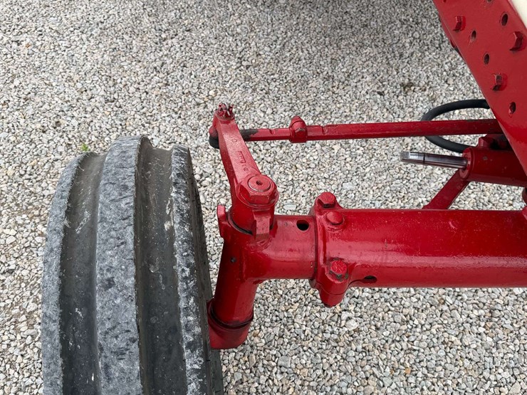 farmall-1066-turbo-row-crop-puller-image-15