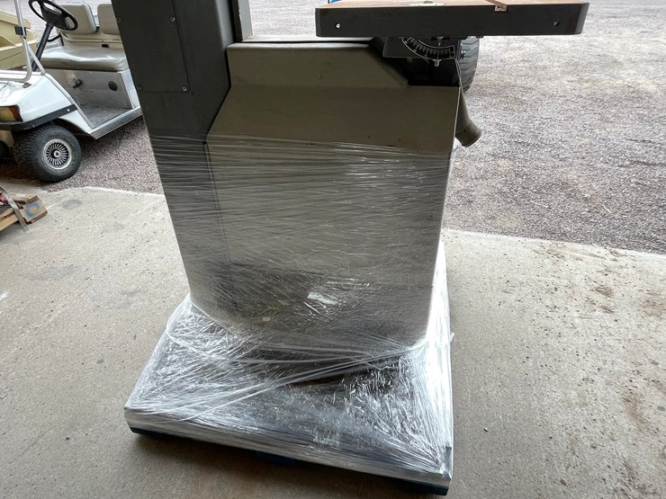 #4655-•-rockwell-delta-bandsaw-image-11