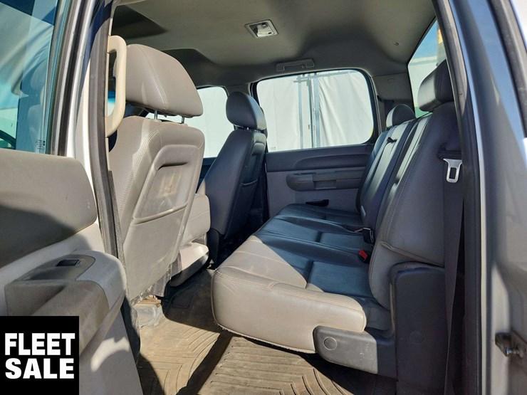 2014-gmc-sierra-3500hd-image-14