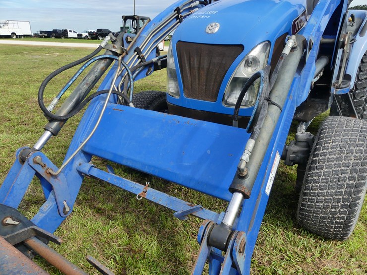 new-holland-tn-4-image-10