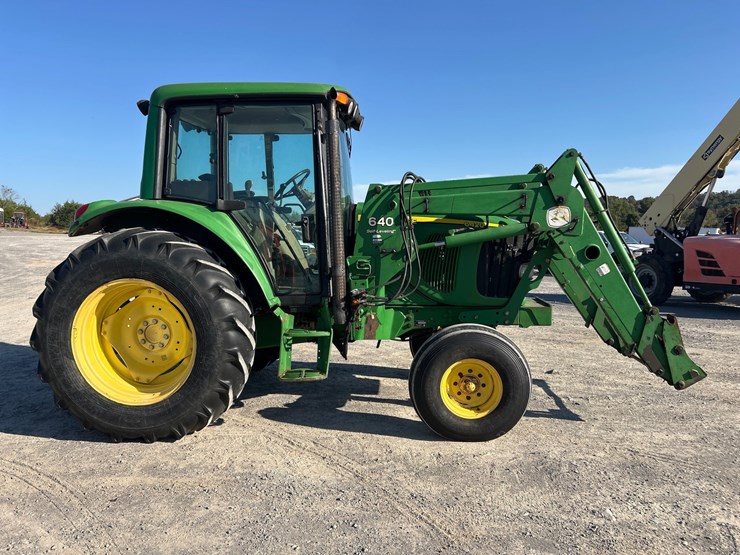 john-deere-6420-image-4