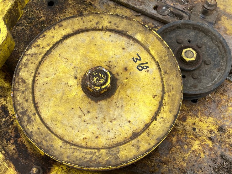 john-deere-318-image-35