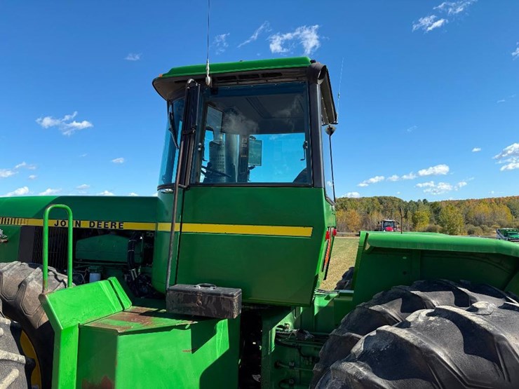 john-deere-8450-image-19
