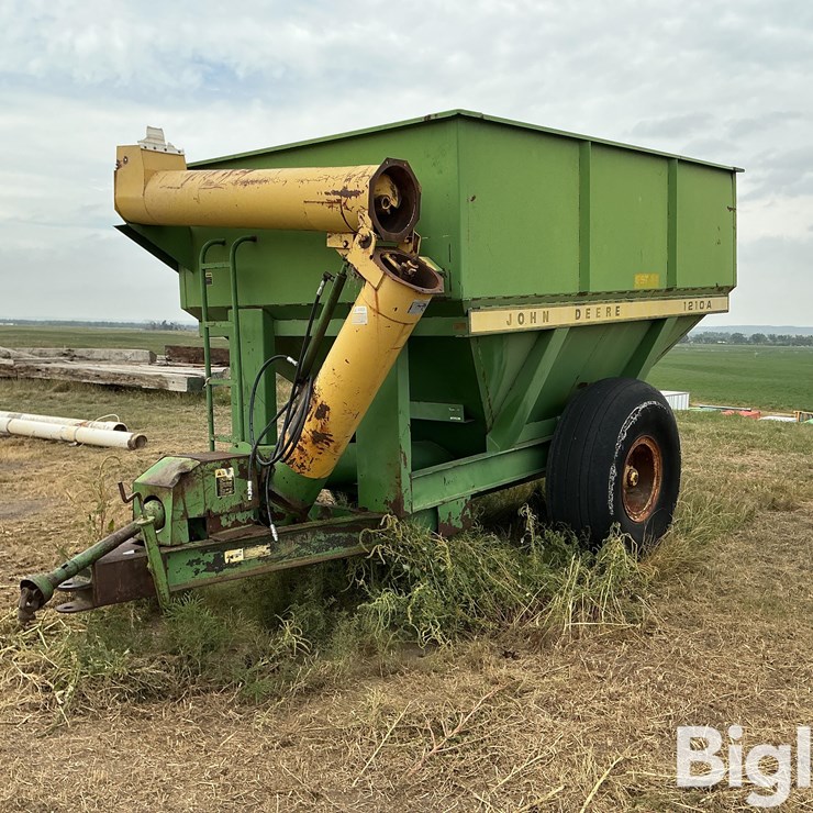 JOHN DEERE 1210