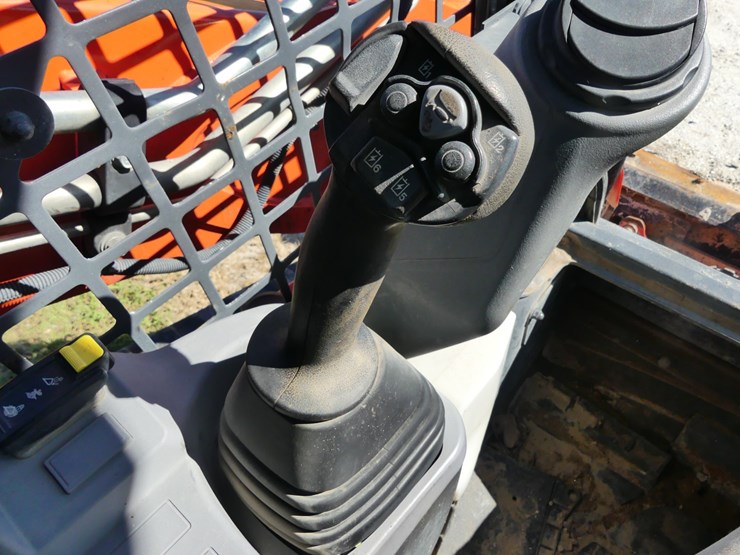 kubota-svl75-3-image-14