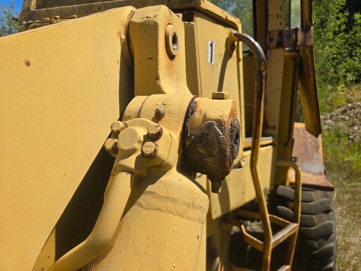 caterpillar-930-image-65