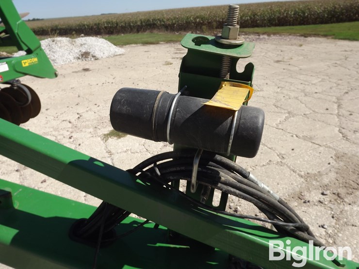 2013-john-deere-2310-image-12