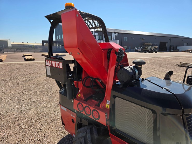 2024-manitou-tmt55ht-image-22