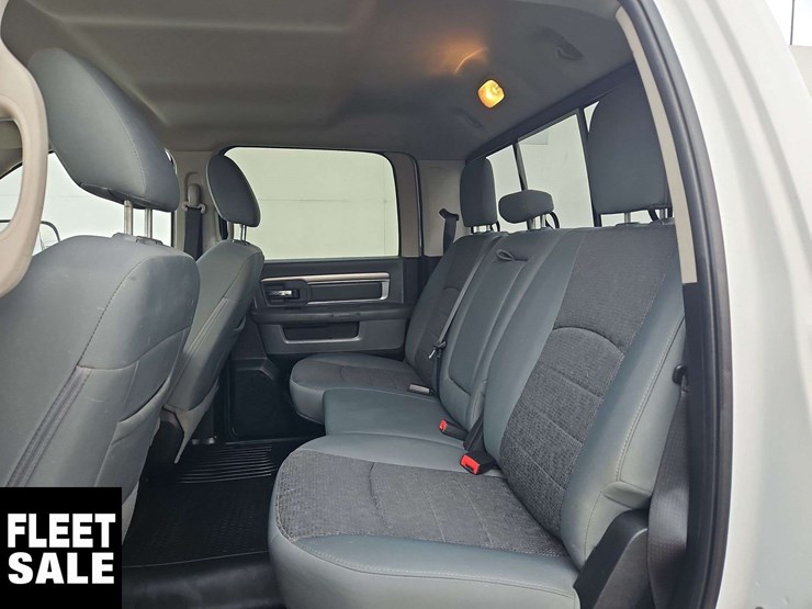 2018-dodge-2500-image-14