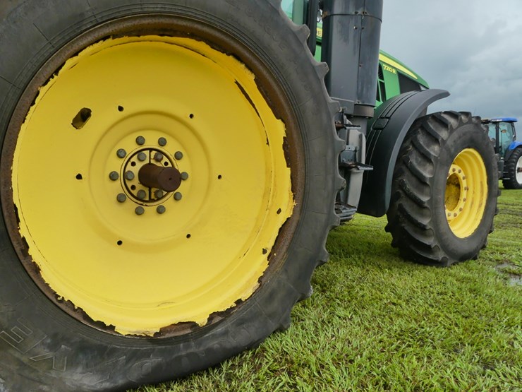 john-deere-7210r-image-8