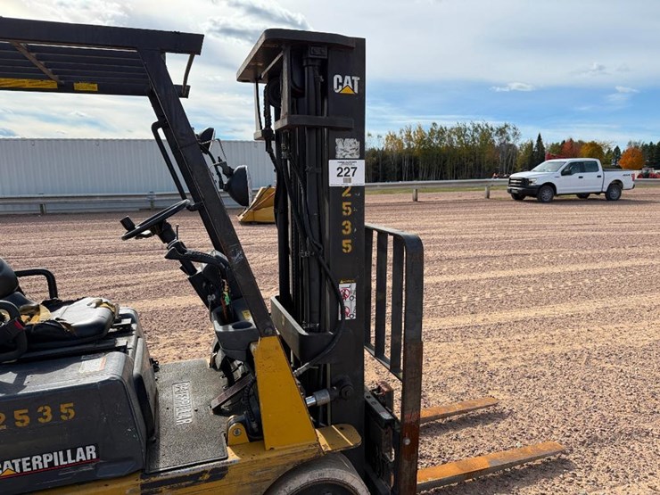 caterpillar-gc25-image-19