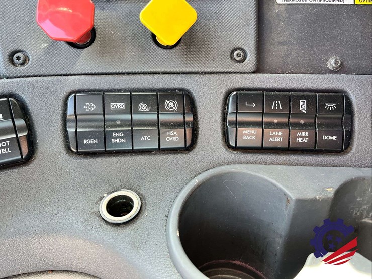 2018-freightliner-cascadia-t/a-truck-tractor-image-88