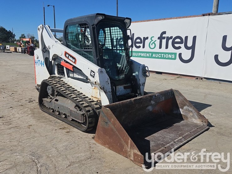 2019-bobcat-t590-image-8