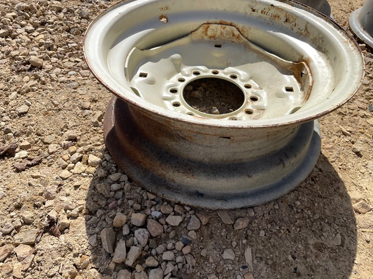 #3025-•-misc.-implement-rims-and-truck-spacer-rings-image-20