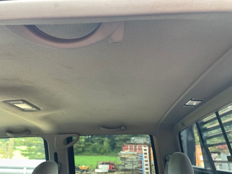 2000-chevrolet-silverado-3500-image-70