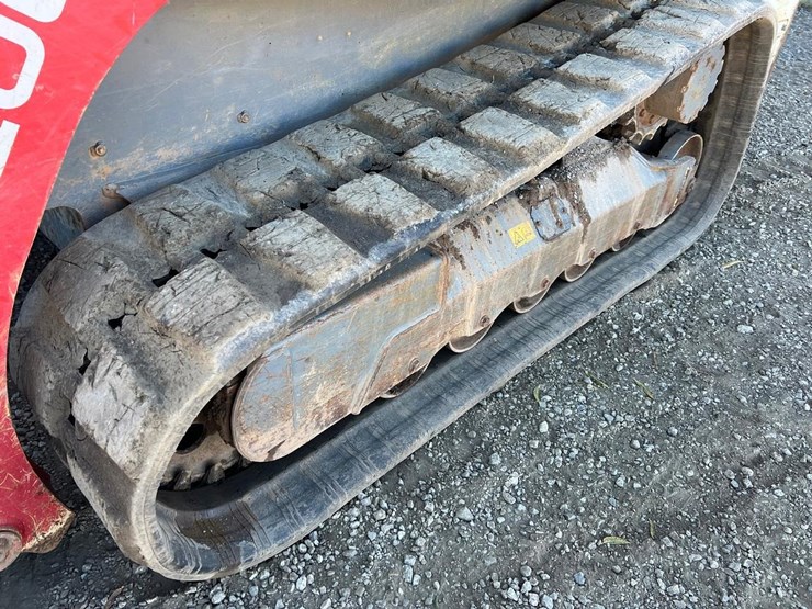 2022-takeuchi-tl12r2-image-16