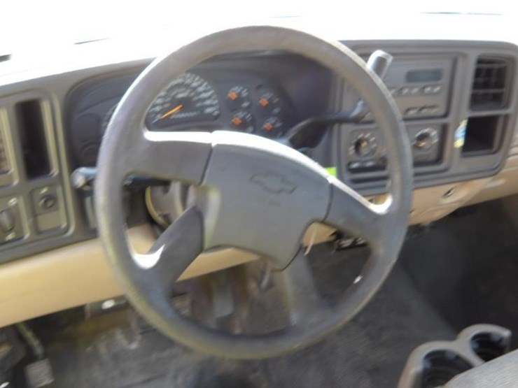 2006-chevrolet-silverado-1500-image-14