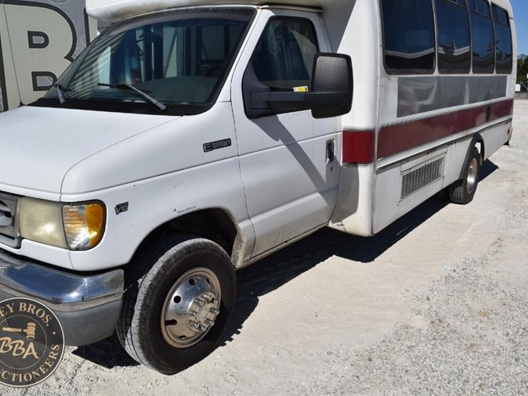 1997-ford-e-super-duty-image-15