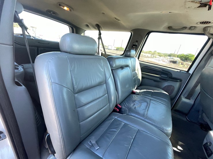 2003-ford-excursion-image-82