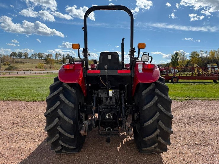 case-ih-farmall-80-image-6
