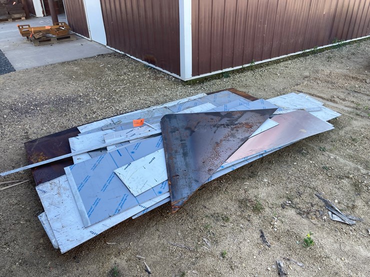 #3007-•-pallet-of-misc.-metal-pieces-image-3