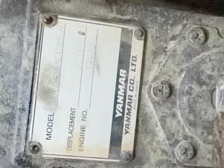 gehl-v270-image-23
