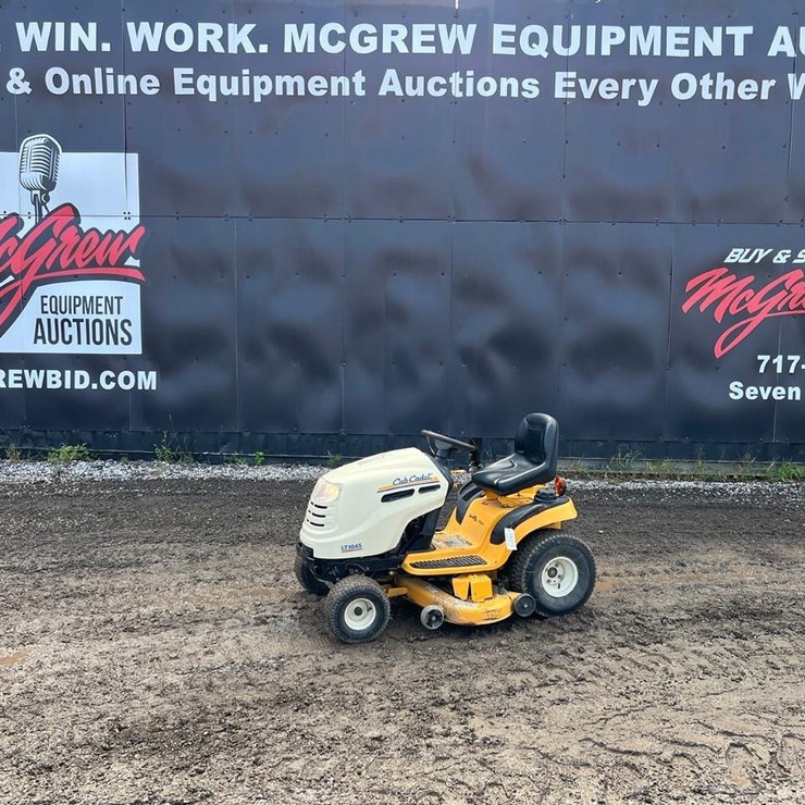 CUB CADET LT1045