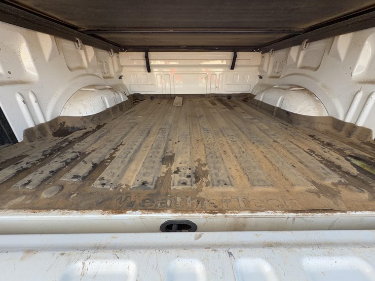 2024-ford-f150-xlt-image-13