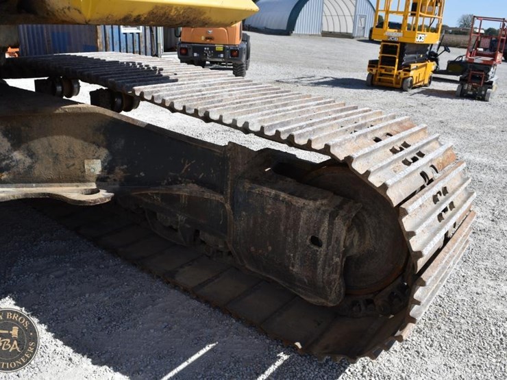 2019-komatsu-pc490-lc-11-image-32
