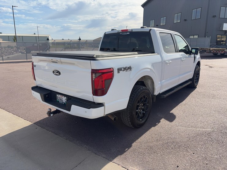 2024-ford-f150-xlt-image-4