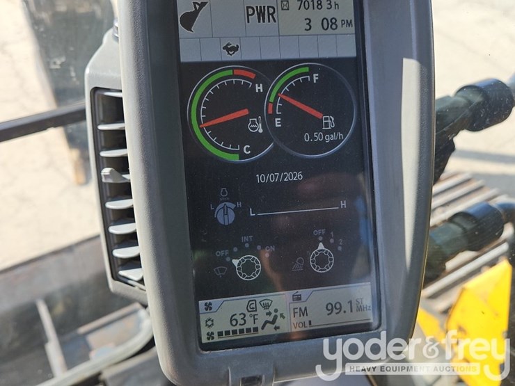 2017-deere-75g-image-30