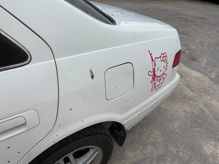 #2768-•-2001-toyota-camry-(title-in-delay)-image-11