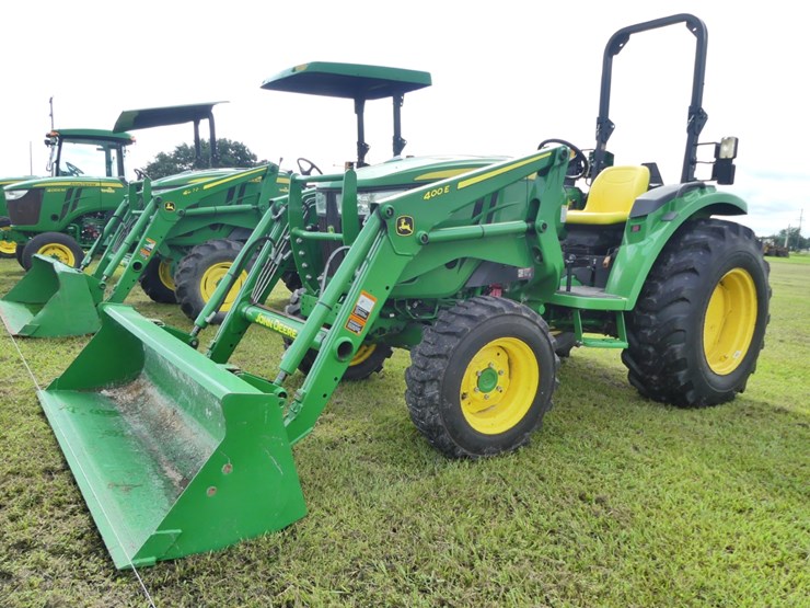 john-deere-4044m-image-2