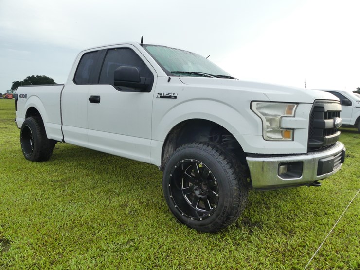 2016-ford-f150-xl-image-2