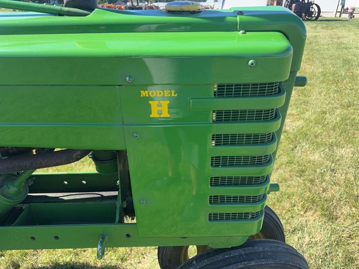 john-deere-h-image-12