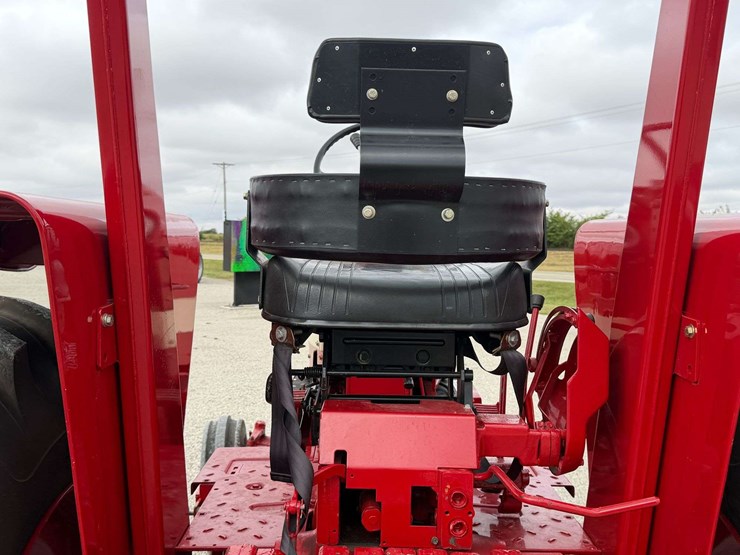 farmall-1066-turbo-row-crop-puller-image-30