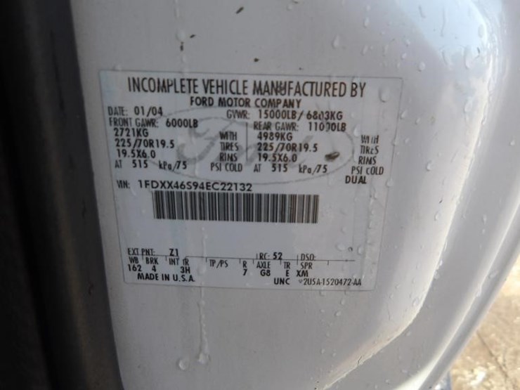 2004-ford-f450-image-27
