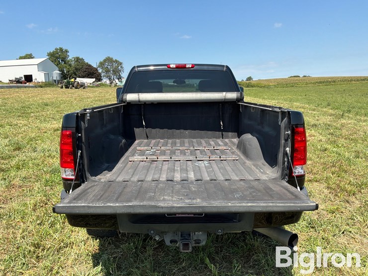 2012-gmc-sierra-2500-image-15
