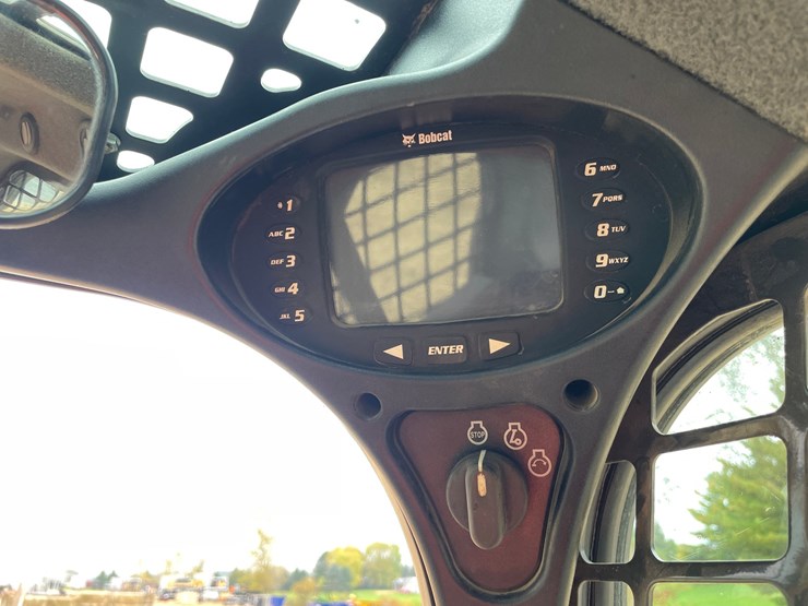 2015-bobcat-t550-image-49