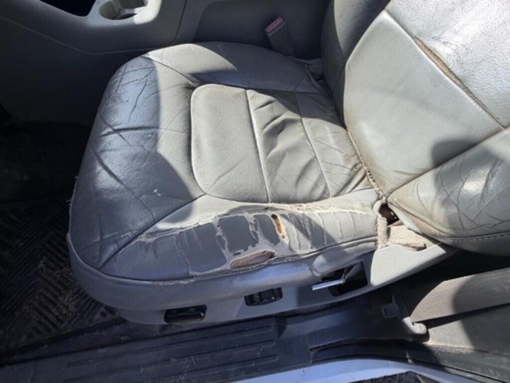 2004-ford-expedition-xlt-image-9