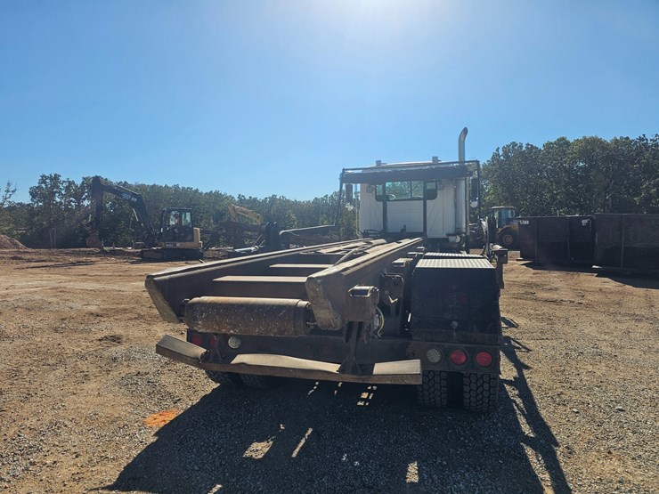 2007-mack-cl713-image-14