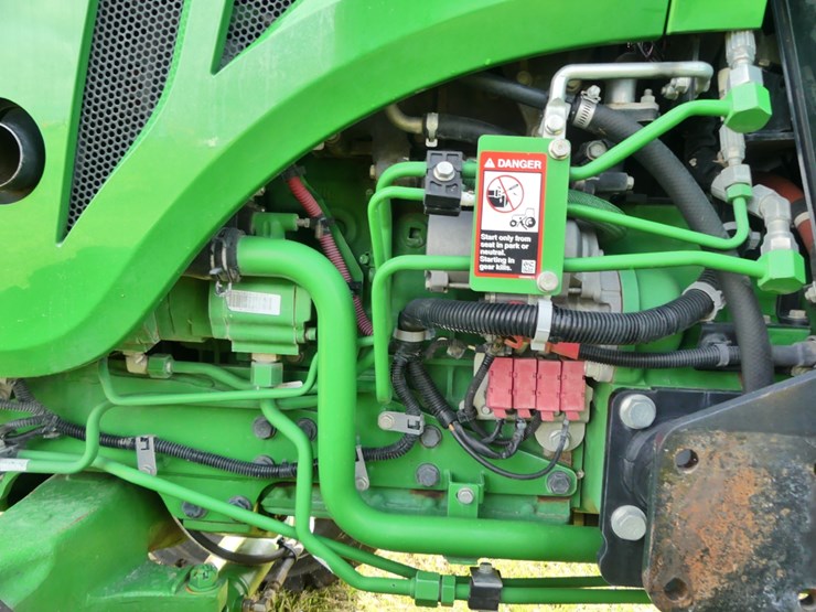 john-deere-4066r-image-9