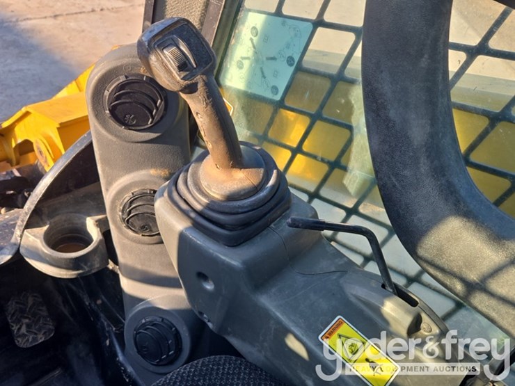 2019-caterpillar-299d2-image-56