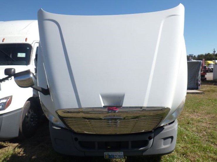 2020-freightliner-cascadia-125-image-25
